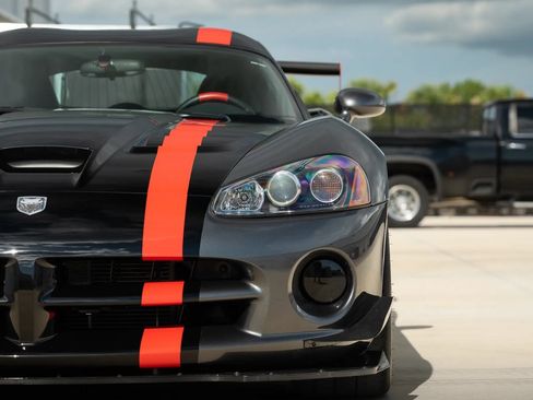 Used 2009 Dodge Viper ACR RWD image 65