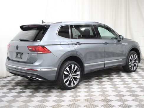 Used 2021 Volkswagen Tiguan SEL Premium R-Line image 32