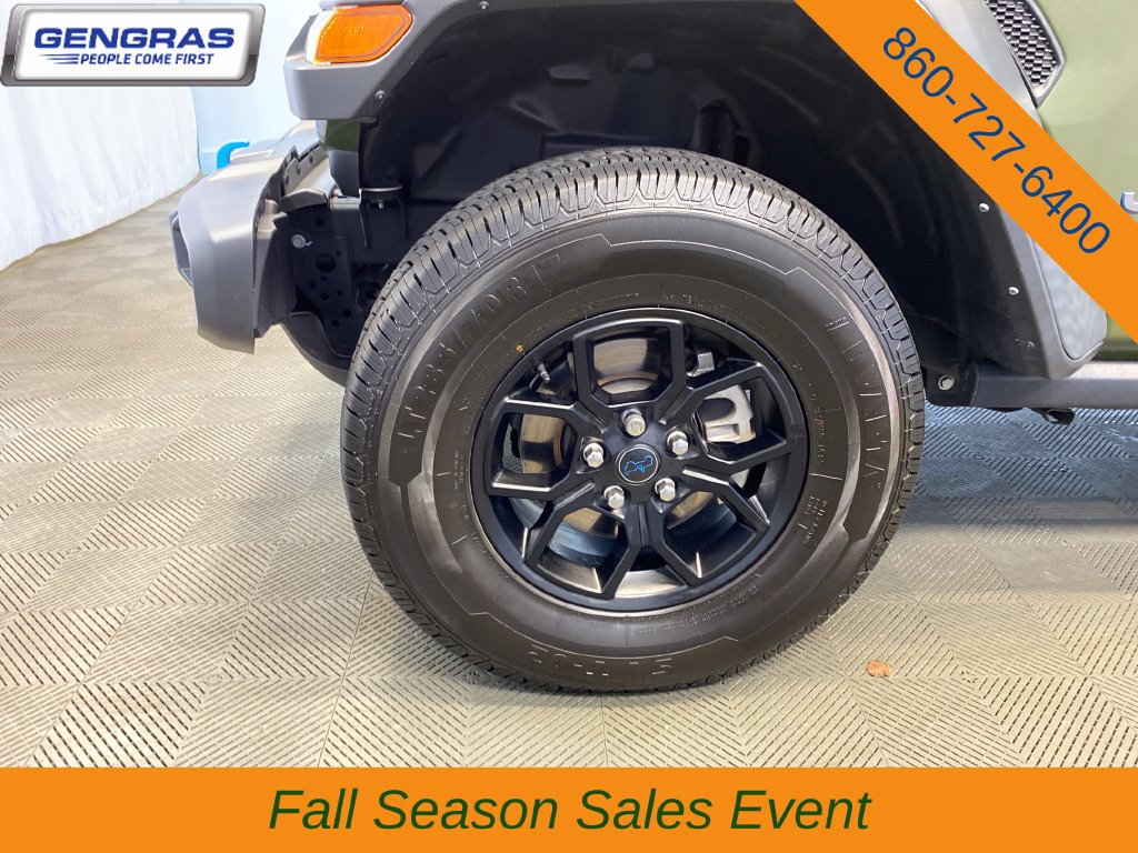 Used 2024 Jeep Wrangler Unlimited AWD/4WD image 45