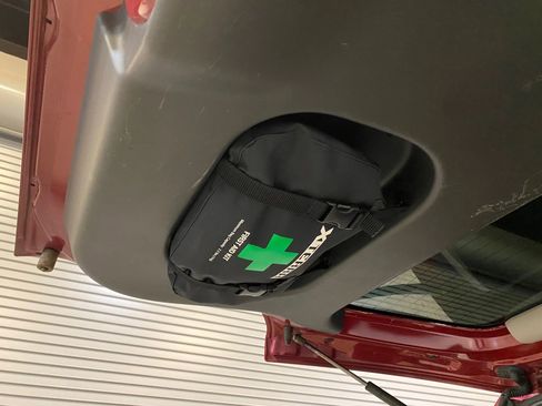 Used 2005 Nissan Xterra Off-Road image 16