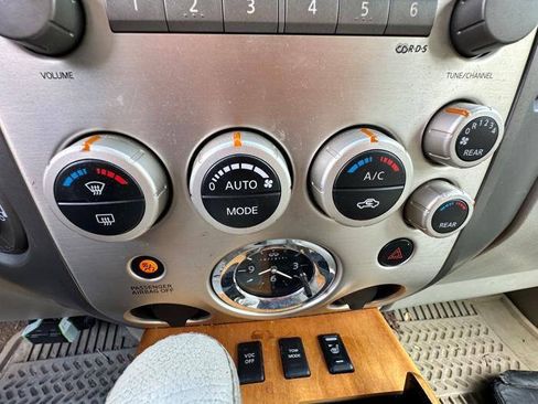 Used 2005 INFINITI QX56 4WD image 41