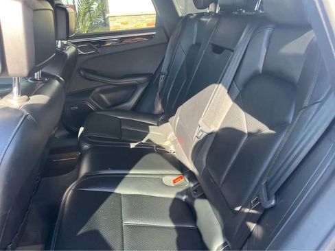 Used 2017 Porsche Macan S image 16