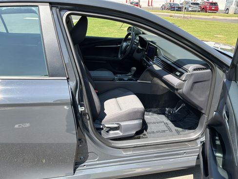 Used 2026 Toyota Camry LE FWD image 32