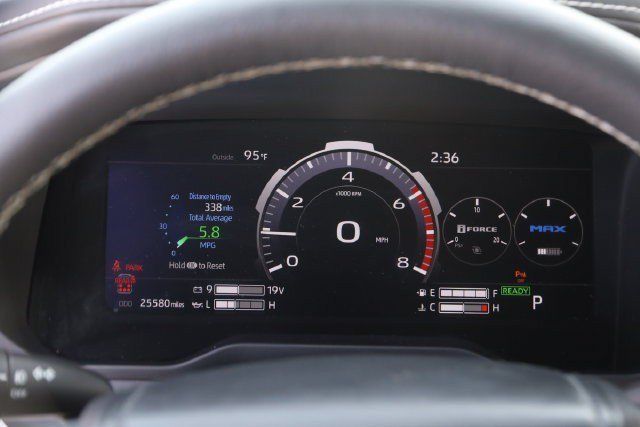 Used 2025 Toyota Sequoia Capstone AWD/4WD image 24
