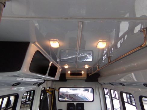 Used 2011 Ford E-350 and Econoline 350 Super Duty w/ Shuttle Bus Prep Pkg image 16