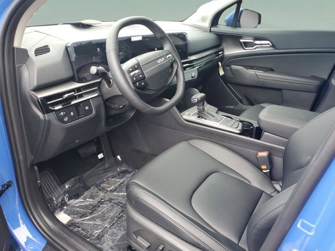New 2026 Kia Sportage SX FWD image 13