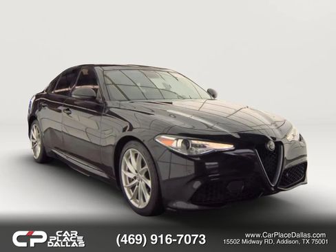 Used 2017 Alfa Romeo Giulia Ti w/ TI 19" Sport Package RWD image 1