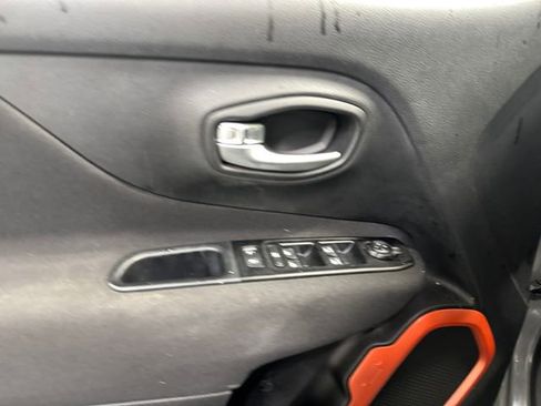 Used 2021 Jeep Renegade Sport AWD/4WD image 7