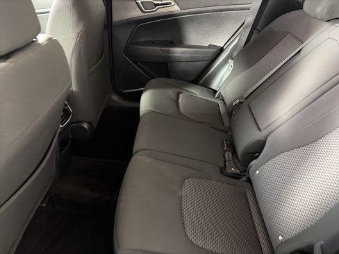 Used 2025 Kia Sportage LX FWD image 21