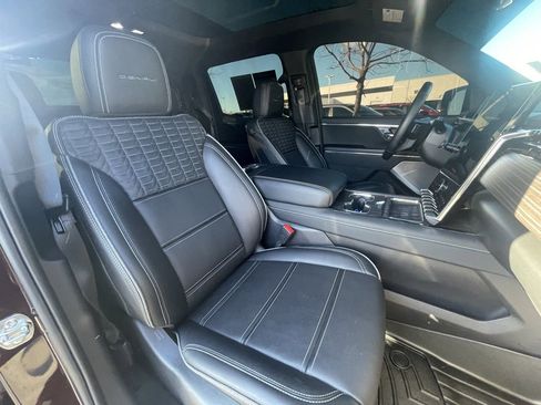 Used 2025 GMC Sierra EV Denali image 28