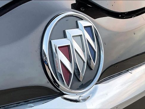 Used 2018 Buick Enclave Essence w/ Trailering Package image 30