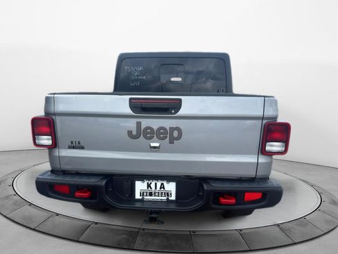 Used 2020 Jeep Gladiator Rubicon AWD/4WD image 4