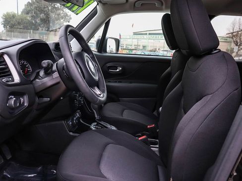 Used 2022 Jeep Renegade Sport w/ Sport Appearance Group image 19