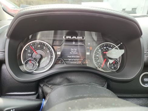 Certified 2022 RAM 1500 Laramie image 9