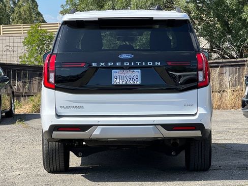 Certified 2025 Ford Expedition Max Platinum AWD/4WD image 5