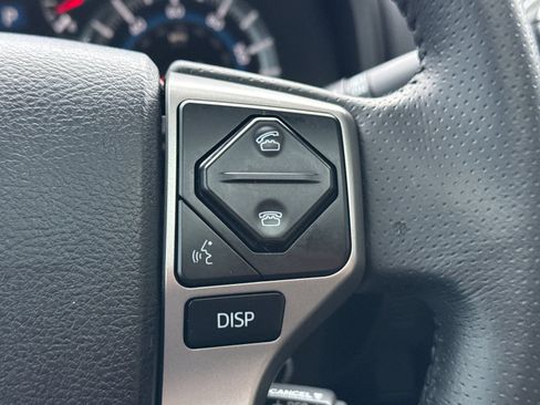 Used 2018 Toyota 4Runner SR5 Premium image 29