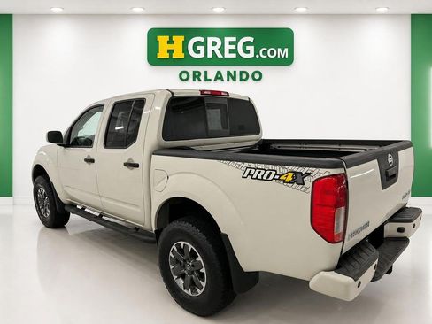 Used 2018 Nissan Frontier PRO-4X AWD/4WD image 2