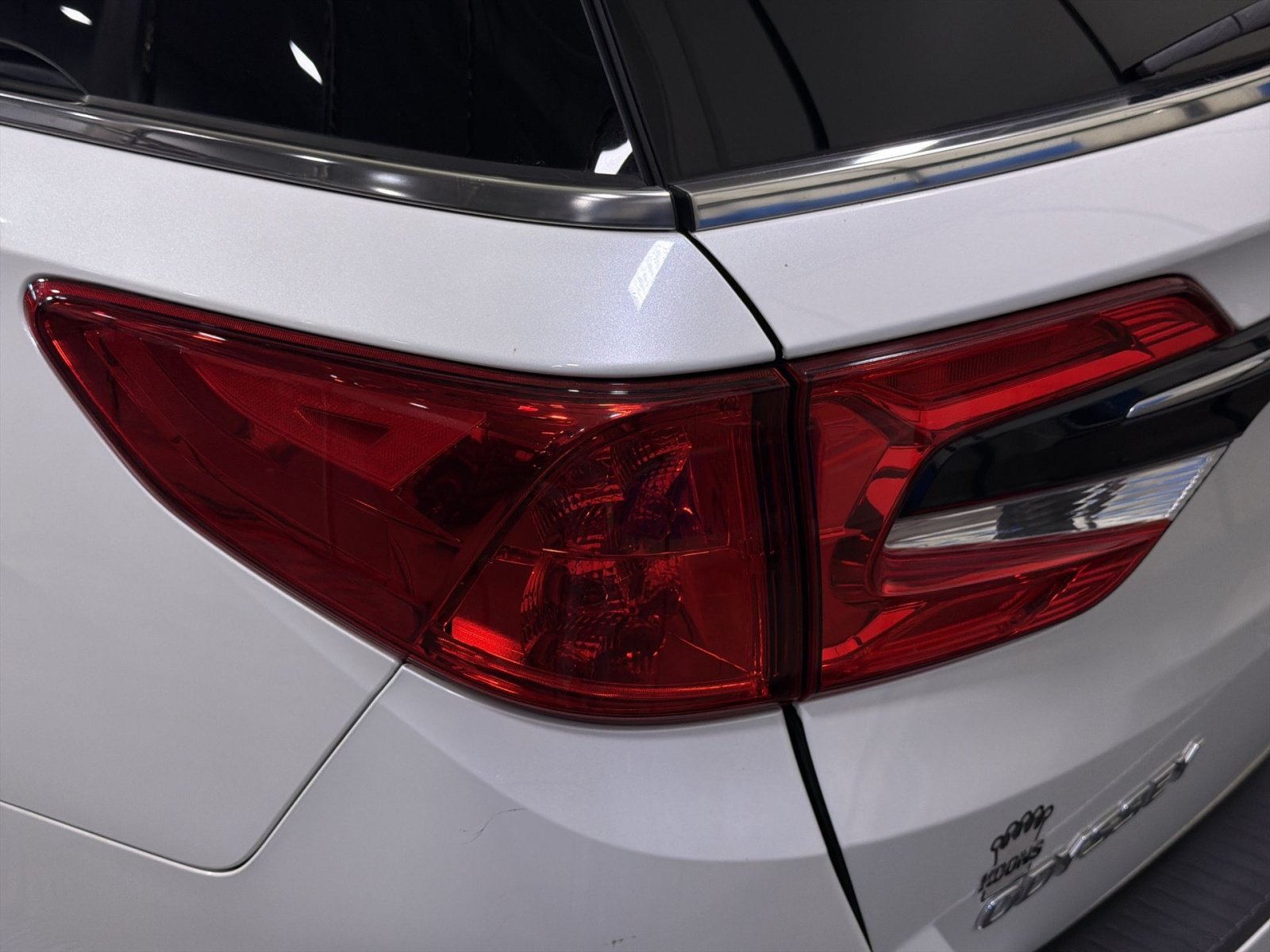 Used 2022 Honda Odyssey EX-L image 17