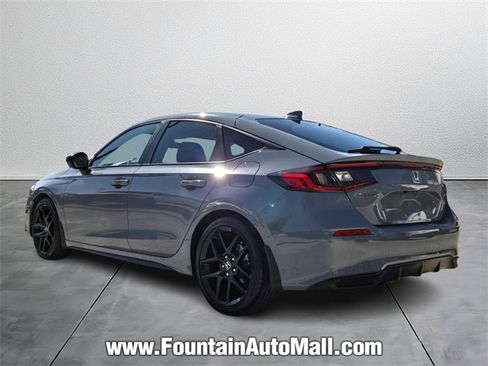 Used 2023 Honda Civic Sport image 3