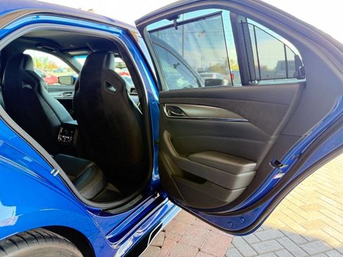 Used 2018 Cadillac CTS V w/ Luxury Package image 51