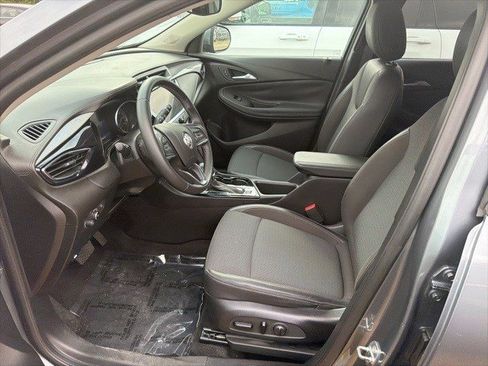 Used 2021 Buick Encore GX Preferred w/ Cold Weather Comfort Package image 3