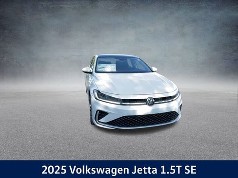 New 2025 Volkswagen Jetta SE image 4