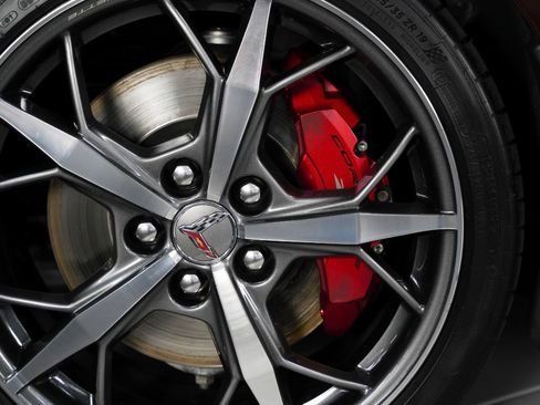 Used 2023 Chevrolet Corvette Stingray Premium Conv w/ Z51 Performance Package RWD image 18