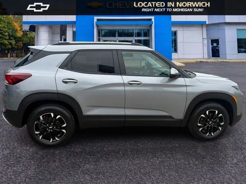 Certified 2023 Chevrolet TrailBlazer LT w/ Convenience Package AWD/4WD image 4