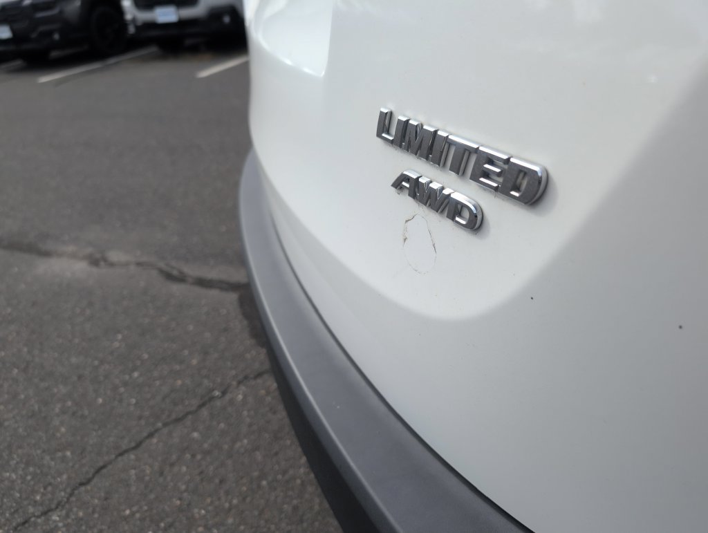 Used 2014 Toyota RAV4 Limited AWD/4WD image 42