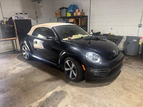 Used 2013 Volkswagen Beetle 2.0T FWD image 1