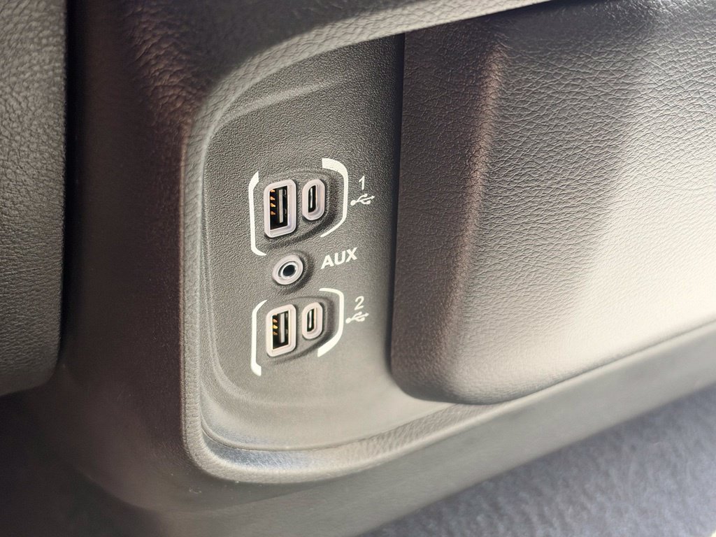 Used 2025 RAM 1500 Big Horn AWD/4WD image 26