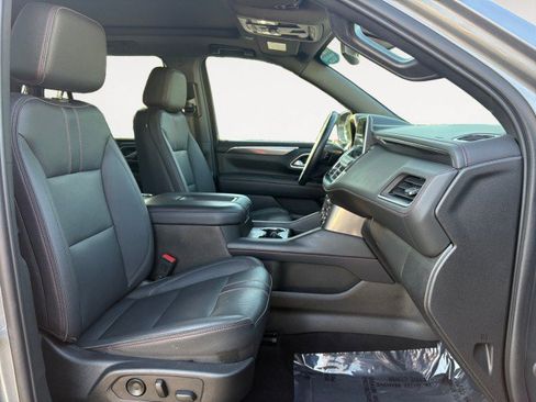Used 2022 Chevrolet Tahoe RST w/ Sport Performance Package AWD/4WD image 10
