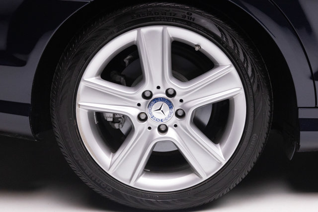 Used 2011 Mercedes-Benz C 300 4MATIC Sedan image 33