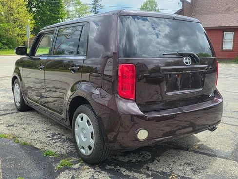 Used 2008 Scion xB image 4