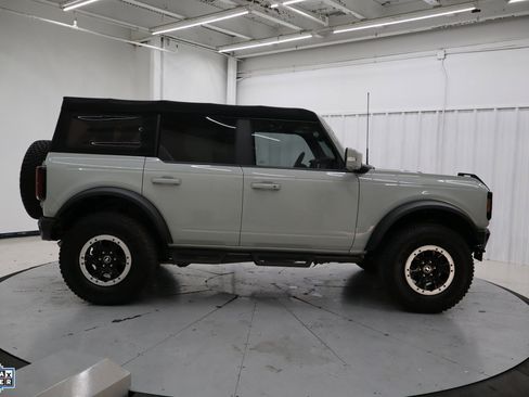 Used 2022 Ford Bronco Outer Banks w/ Sasquatch Package image 2