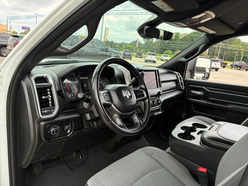 Used 2024 RAM 2500 Big Horn AWD/4WD image 12