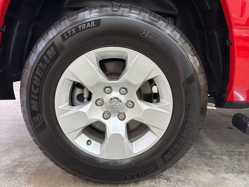 Used 2021 RAM 1500 Big Horn AWD/4WD image 12