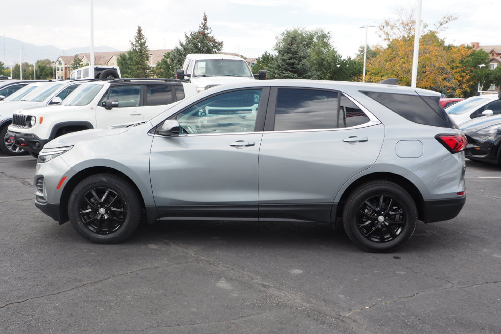 Used 2023 Chevrolet Equinox LT w/ Driver Convenience Package AWD/4WD image 8