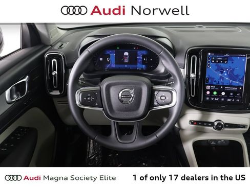 Used 2024 Volvo XC40 B5 Ultimate w/ Protection Package Premier AWD/4WD image 29