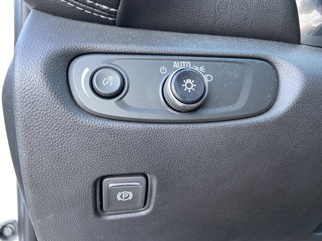 Used 2025 Chevrolet Blazer LT FWD image 44
