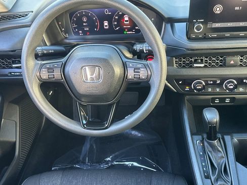 Used 2023 Honda Accord EX image 27