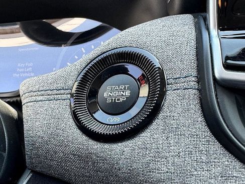 Used 2022 Jeep Compass Latitude w/ Convenience Group image 25