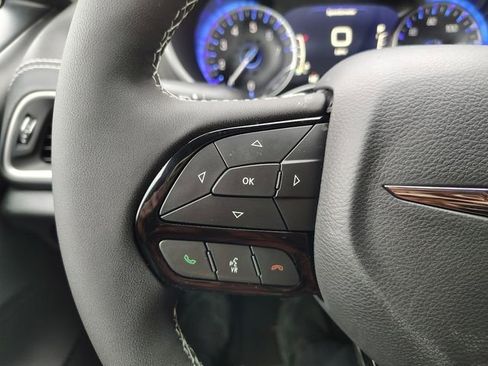 New 2026 Chrysler Pacifica Select FWD image 16