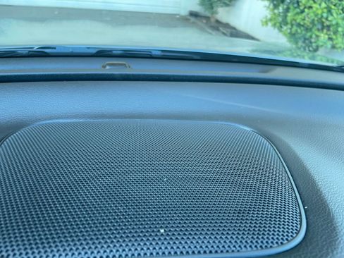 Used 2025 Kia Soul LX w/ LX Technology Package image 17