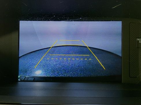 Used 2015 Honda Pilot LX image 13