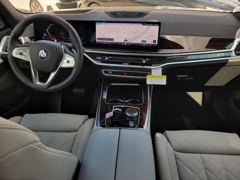 New 2026 BMW X7 xDrive40i image 38