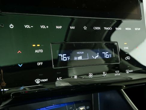 Used 2023 Hyundai Tucson Limited w/ Cargo Package image 17