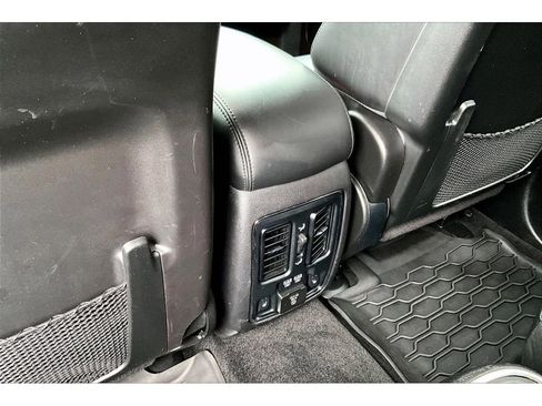 Used 2014 Dodge Durango Limited image 34