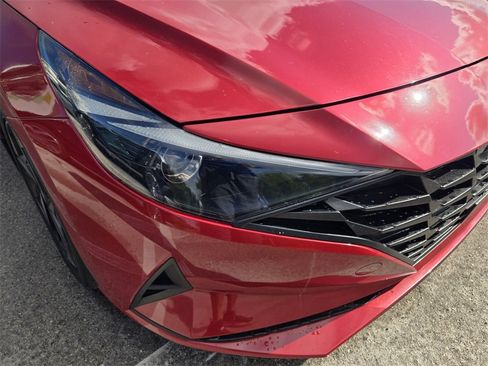 Used 2023 Hyundai Elantra SEL w/ Convenience Package image 11