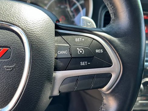 Used 2016 Dodge Charger R/T RWD image 12